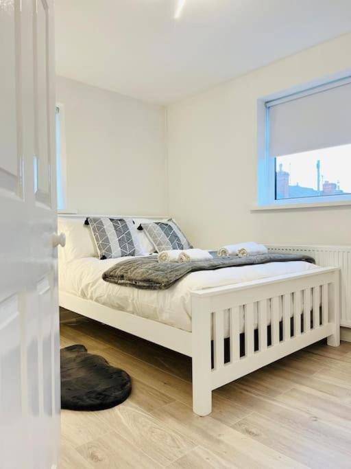 New Fully Furnished Cosy Home Balderton Екстер'єр фото